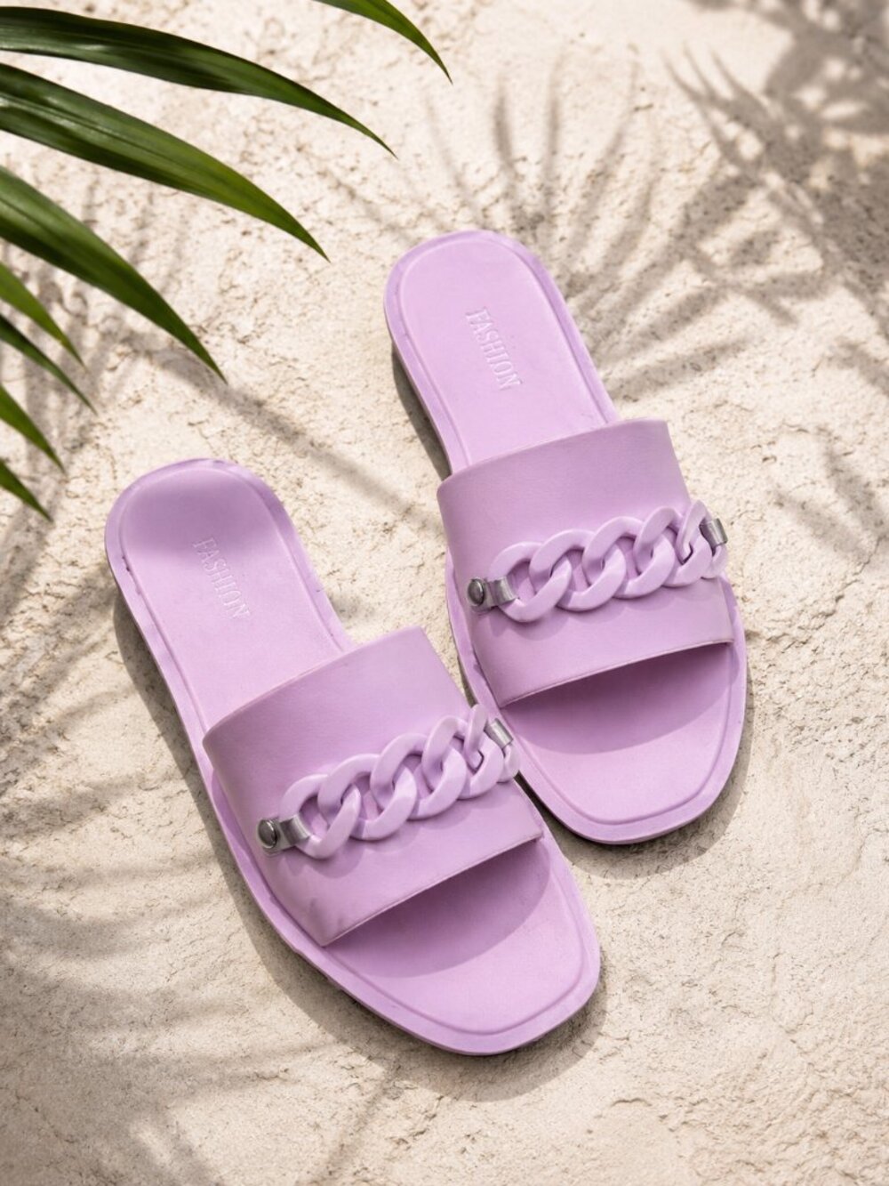 Olivia Miller Lavender Chain Slide Sandals Women’s Size 7 Rubber Jelly Flats